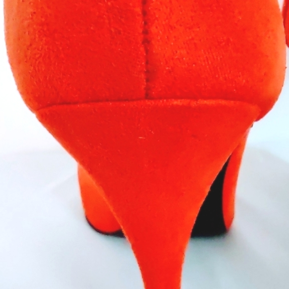 NWT Zara Trafaluc Red Suade Pump's - Picture 5 of 7